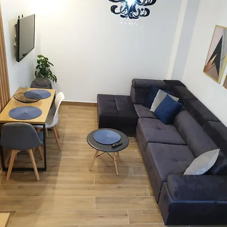 アパート Mila カルパッチ