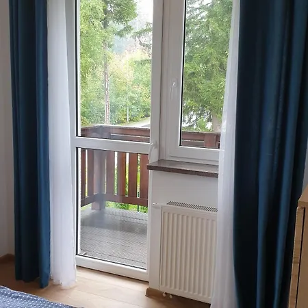 Mila アパート カルパッチ