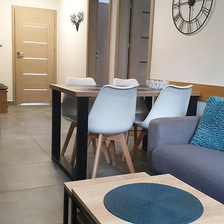 アパート Mila カルパッチ